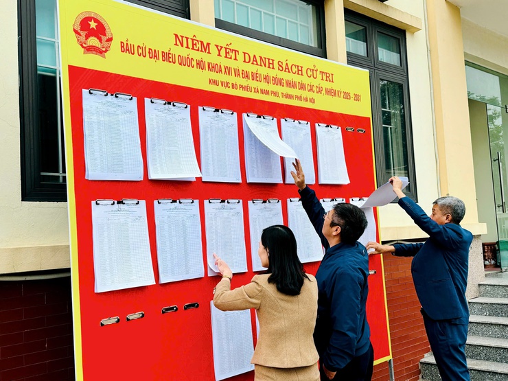Nam Phù hoàn thành niêm yết danh sách cử tri tại 100% khu vực bỏ phiếu- Ảnh 10.