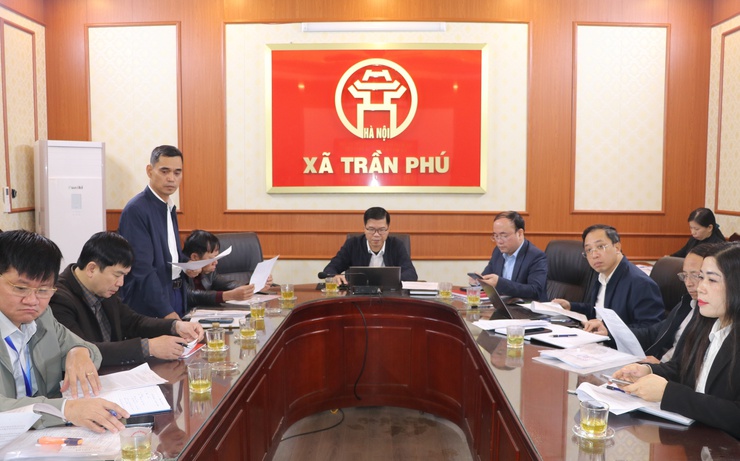 Xã Trần Phú: đánh giá tiến độ triển khai công tác bầu cử và thảo luận, xác định các nhiệm vụ trọng tâm trong thời gian tới- Ảnh 1.