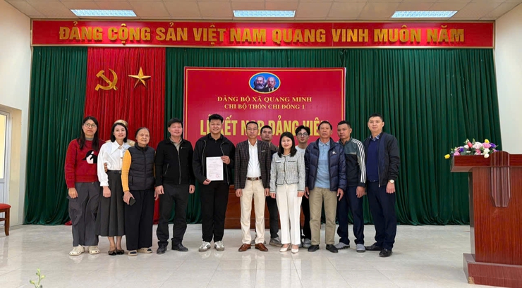 Đảng bộ xã Quang Minh: Kết nạp Đảng cho 6 thanh niên tình nguyện nhập ngũ năm 2026- Ảnh 2.