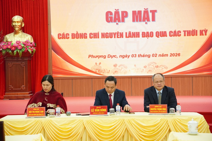 Đảng ủy xã Phượng Dực tổ chức gặp mặt các đồng chí lãnh đạo qua các thời kỳ- Ảnh 1.