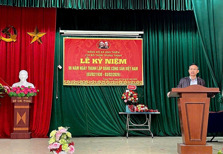 SINH HOẠT CHI BỘ CHÀO MỪNG 96 NĂM NGÀY THÀNH LẬP ĐẢNG
KHẲNG ĐỊNH NIỀM TIN, BỒI ĐẮP KHÁT VỌNG PHÁT TRIỂN TRONG KỶ NGUYÊN MỚI- Ảnh 1.