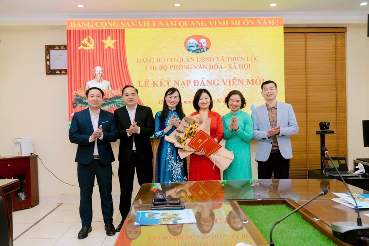 Chi bộ Phòng Văn hóa – Xã hội xã Thiên Lộc tổ chức Lễ kết nạp đảng viên mới- Ảnh 5.