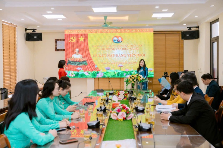 Chi bộ Phòng Văn hóa – Xã hội xã Thiên Lộc tổ chức Lễ kết nạp đảng viên mới- Ảnh 1.