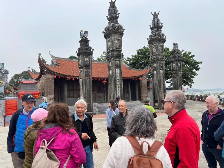 ĐẢNG BỘ PHƯỜNG ĐÔNG NGẠC BIẾN KHÁT VỌNG THÀNH PHƯƠNG CHÂM HÀNH ĐỘNG, XÂY DỰNG ĐẢNG BỘ VỮNG MẠNH TOÀN DIỆN TRONG KỶ NGUYÊN MỚI- Ảnh 2.