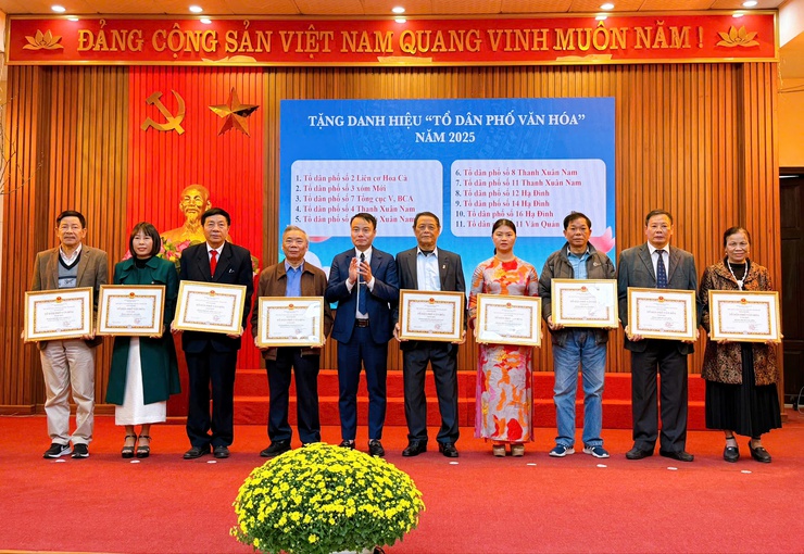 Thi đua yêu nước – đòn bẩy từ cơ sở trong vận hành chính quyền mới ở Thanh Liệt- Ảnh 11.