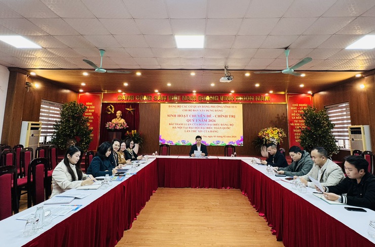 CHI BỘ BAN XÂY DỰNG ĐẢNG PHƯỜNG VĨNH TUY TỔ CHỨC SINH HOẠT CHUYÊN ĐỀ - CHÍNH TRỊ: QUÁN TRIỆT NỘI DUNG THAM LUẬN CỦA ĐOÀN ĐẠI BIỂU ĐẢNG BỘ THÀNH PHỐ HÀ NỘI TẠI ĐẠI HỘI ĐẠI BIỂU TOÀN QUỐC LẦN THỨ XIV CỦA ĐẢNG- Ảnh 1.