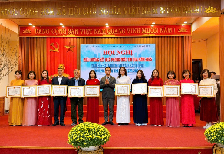 Thi đua yêu nước – đòn bẩy từ cơ sở trong vận hành chính quyền mới ở Thanh Liệt- Ảnh 13.