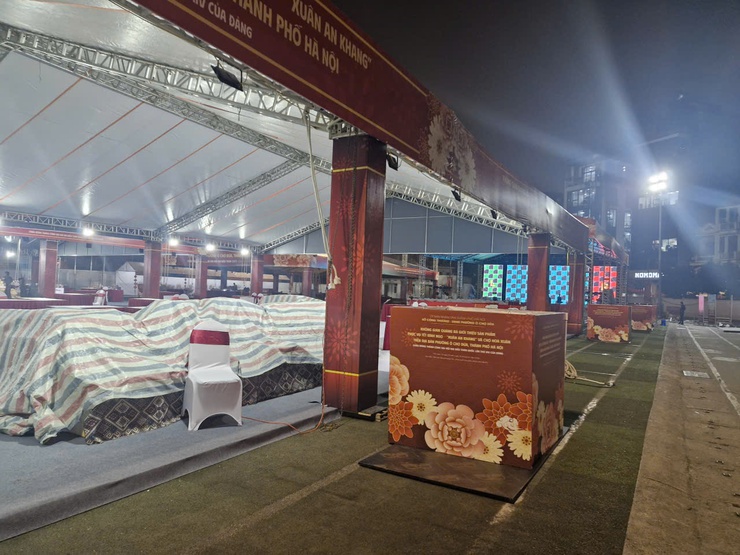 Khẩn trương, trách nhiệm, xuyên đêm: Ô Chợ Dừa sẵn sàng cho khai mạc Chợ hoa Xuân An Khang Tết Bính Ngọ 2026- Ảnh 4.