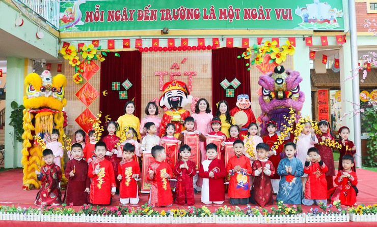 RỘN RÀNG "VUI HỘI MÙA XUÂN 2026" TẠI TRƯỜNG MẦM NON QUỐC OAI- Ảnh 16.