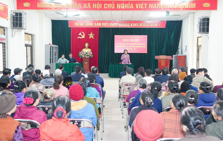 PHƯỜNG THƯỢNG CÁT TỔ CHỨC HỘI NGHỊ LẤY Ý KIẾN NHẬN XÉT, TÍN NHIỆM CỬ TRI NƠI CƯ TRÚ ĐỐI VỚI NGƯỜI ỨNG CỬ ĐẠI BIỂU HĐND CÁC CẤP- Ảnh 1.