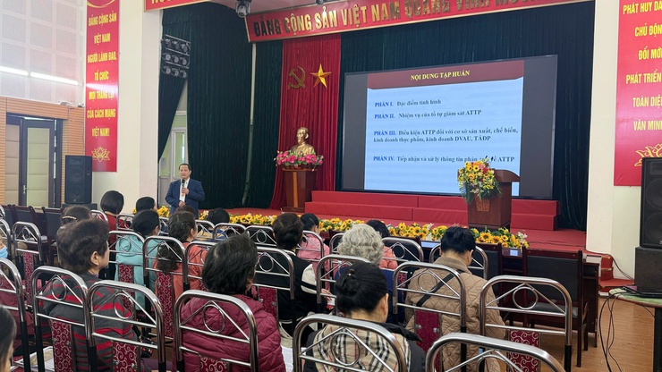 PHƯỜNG BỒ ĐỀ TỔ CHỨC HỘI NGHỊ TẬP HUẤN KỸ NĂNG ĐIỀU TRA, GIÁM SÁT AN TOÀN THỰC PHẨM- Ảnh 1.