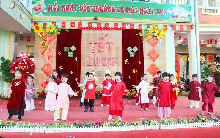 RỘN RÀNG "VUI HỘI MÙA XUÂN 2026" TẠI TRƯỜNG MẦM NON QUỐC OAI- Ảnh 10.