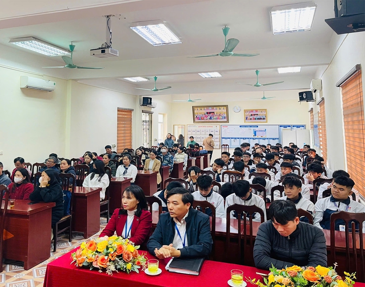 Công an xã Ô Diên chọn hướng đi bền vững, nhân văn trong phòng ngừa người chưa thành niên vi phạm pháp luật- Ảnh 3.