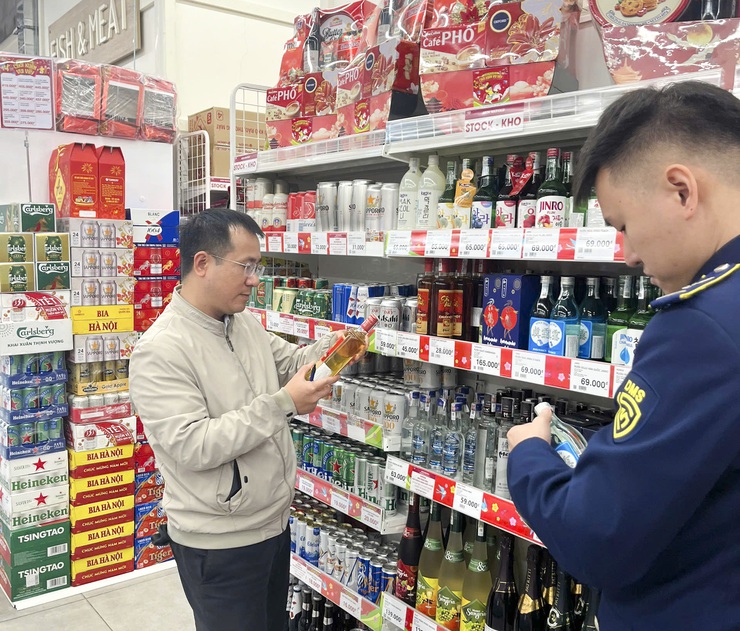 Đoàn kiểm tra liên ngành ATTP (Đoàn 2) kiểm tra tại các cơ sở sản xuất, kinh doanh thực phẩm lĩnh vực công thương, nông nghiệp- Ảnh 1.