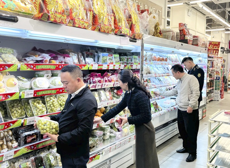 Đoàn kiểm tra liên ngành ATTP (Đoàn 2) kiểm tra tại các cơ sở sản xuất, kinh doanh thực phẩm lĩnh vực công thương, nông nghiệp- Ảnh 2.