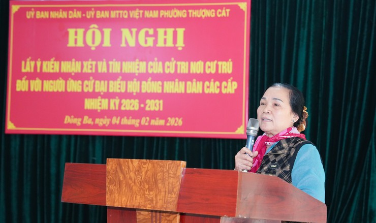 PHƯỜNG THƯỢNG CÁT TỔ CHỨC HỘI NGHỊ LẤY Ý KIẾN NHẬN XÉT, TÍN NHIỆM CỬ TRI NƠI CƯ TRÚ ĐỐI VỚI NGƯỜI ỨNG CỬ ĐẠI BIỂU HĐND CÁC CẤP- Ảnh 5.