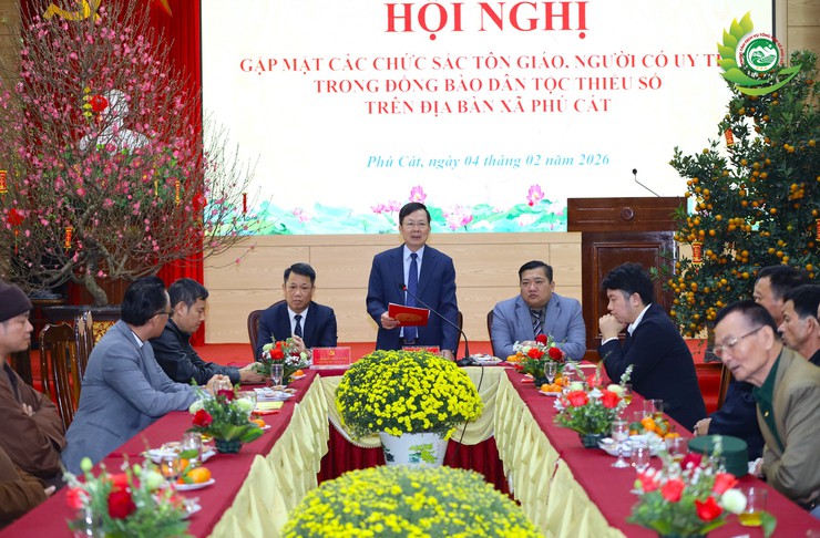 Xã Phú Cát gặp mặt các chức sắc tôn giáo, người có uy tín trong đồng bào dân tộc trên địa bàn- Ảnh 2.