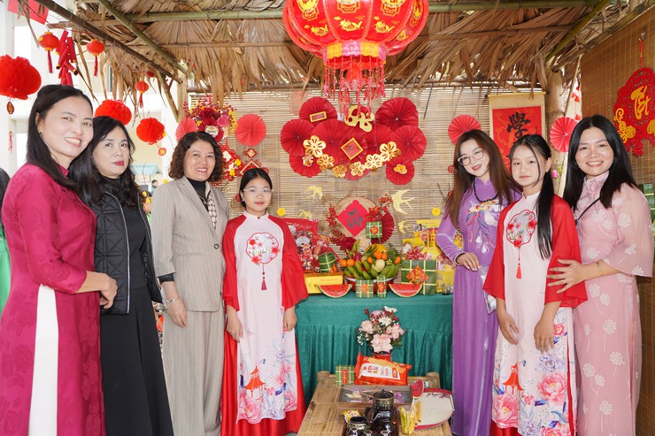 Trường Trung học cơ sở Phú Yên tổ chức chương trình "Xuân yêu thương – Tết sum vầy" năm 2026- Ảnh 3.