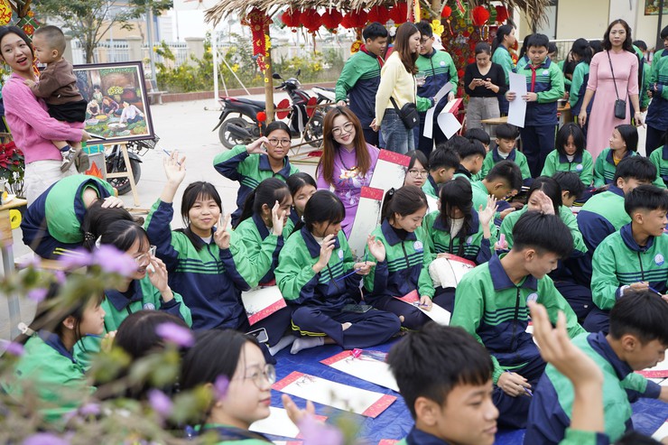 Trường Trung học cơ sở Phú Yên tổ chức chương trình "Xuân yêu thương – Tết sum vầy" năm 2026- Ảnh 6.