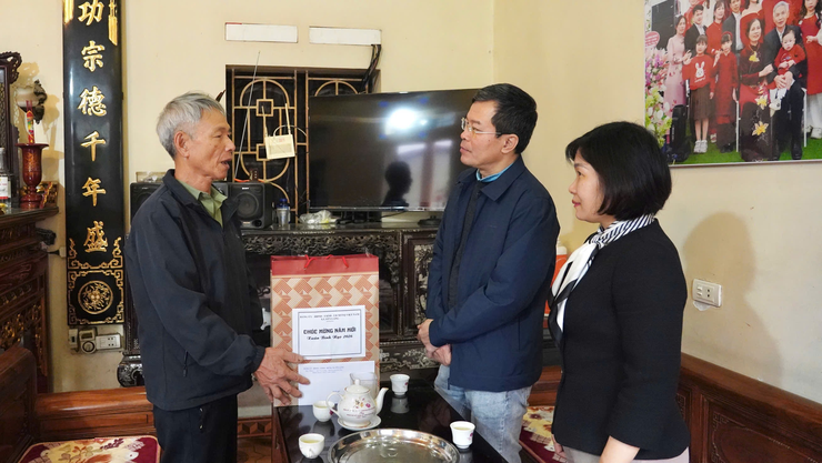 Xã Yên Lãng thăm, tặng quà người có công dịp Tết Nguyên đán 2026- Ảnh 8.