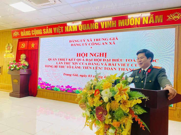 Công an xã Trung Giã tổ chức hội nghị quán triệt kết quả Đại hội XIV của Đảng và bài viết “Tiến lên! Toàn thắng ắt về ta!” của Tổng Bí thư Tô Lâm- Ảnh 2.