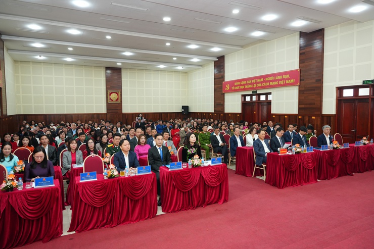 Đảng uỷ- HĐND- UBND- Uỷ ban MTTQ Việt Nam xã Phù Đổng tổ chức Hội nghị tổng kết công tác thi đua, khen thưởng năm 2025- Ảnh 1.