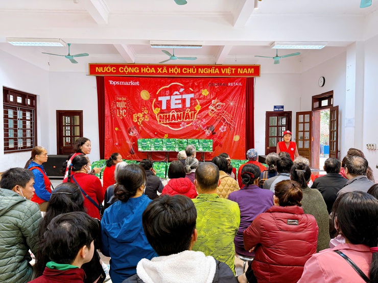 Hội Chữ thập đỏ phường Thanh Liệt trao tặng 200 suất quà “Tết Nhân ái” cho người dân có hoàn cảnh khó khăn- Ảnh 2.