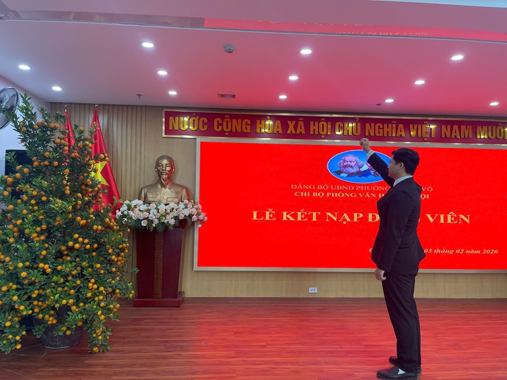 Chi bộ phòng Văn hóa – Xã hội: Lan tỏa tinh thần Đại hội XIV và bồi đắp nguồn lực mới cho Đảng- Ảnh 2.