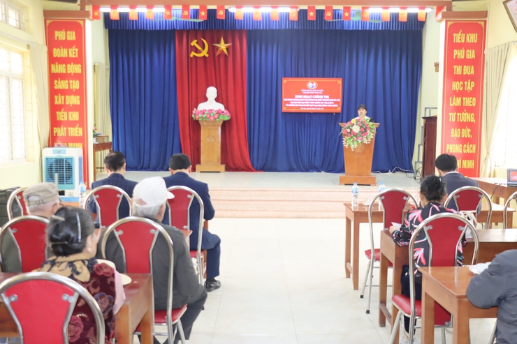 Chi bộ thôn Phú Gia tổ chức sinh hoạt chính trị- Ảnh 1.