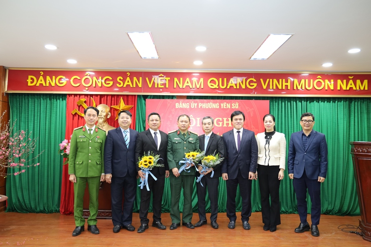 Phường Yên Sở tổ chức hội nghị công bố các Quyết định về công tác cán bộ- Ảnh 5.