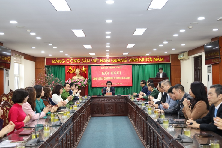 Phường Yên Sở tổ chức hội nghị công bố các Quyết định về công tác cán bộ- Ảnh 1.