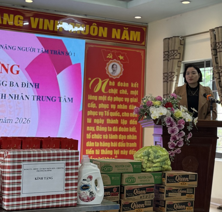 Phường Ba Đình thăm, tặng quà các Trung tâm Bảo trợ xã hội nhân dịp Tết Nguyên đán Bính Ngọ 2026- Ảnh 3.