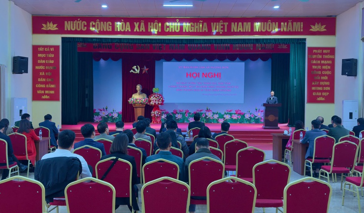 UBND xã Hương Sơn sơ kết công tác tháo dỡ, giải tỏa, chỉnh trang không gian bên trong khu di tích Chùa Hương- Ảnh 1.