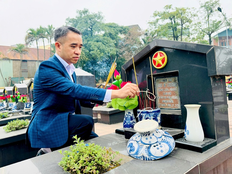 XÃ NAM PHÙ TRI ÂN CÁC ANH HÙNG LIỆT SĨ: KHẮC GHI CÔNG LAO - VIẾT TIẾP BẢN HÙNG CA ĐỔI MỚI- Ảnh 7.