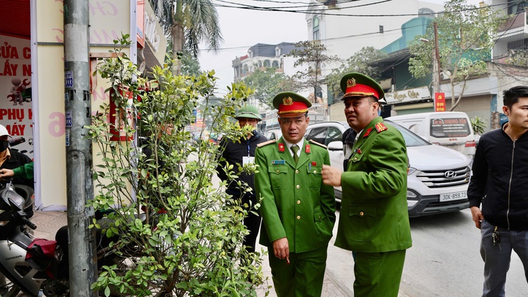 Tam Hưng ra quân tổng kiểm tra, xử lý vi phạm trật tự đô thị, an toàn giao thông- Ảnh 5.