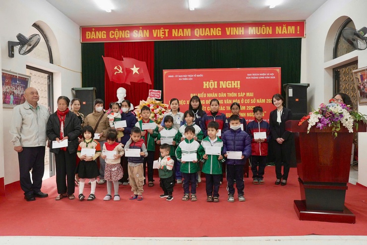 Thôn Sáp Mai, xã Thiên Lộc tổ chức hội nghị đại biểu nhân dân bàn việc xây dựng đời sống văn hóa ở cơ sở năm 2026; tổng kết công tác Thôn năm 2025- Ảnh 12.