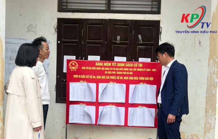KIỀU PHÚ TĂNG CƯỜNG KIỂM TRA CÔNG TÁC NIÊM YẾT DANH SÁCH CỬ TRI PHỤC VỤ BẦU CỬ- Ảnh 3.