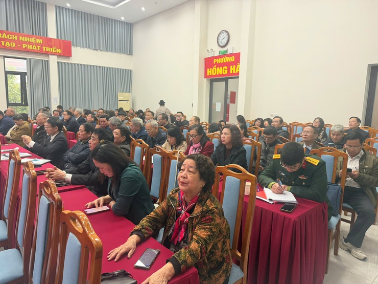 Phường Hồng Hà tham dự hội nghị trực tuyến tập huấn nghiệp vụ công tác bầu cử đại biểu Quốc hội khóa XVI và đại biểu Hội đồng nhân dân các cấp nhiệm kỳ 2026–2031- Ảnh 2.