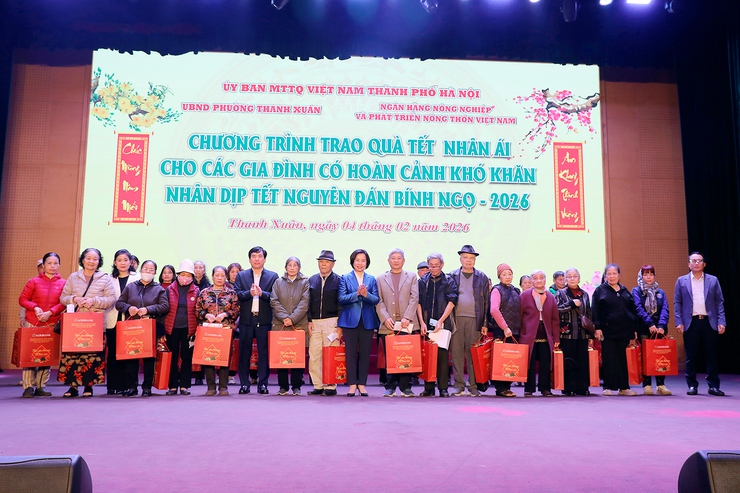 Xuân ấm áp đến với những hoàn cảnh khó khăn ở phường Thanh Xuân- Ảnh 7.