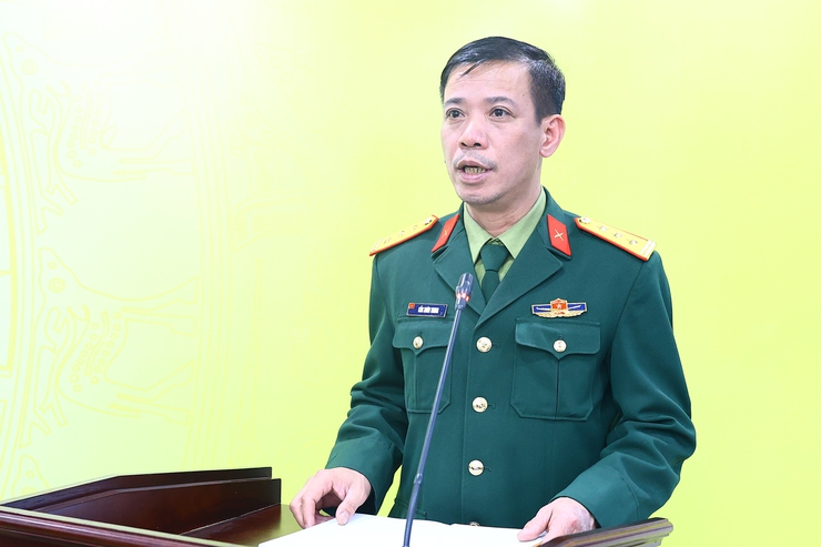 THẠCH THẤT CÔNG BỐ VÀ TRAO QUYẾT ĐỊNH VỀ CÔNG TÁC CÁN BỘ- Ảnh 7.