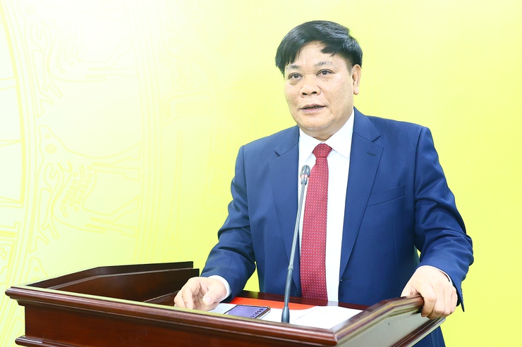 THẠCH THẤT CÔNG BỐ VÀ TRAO QUYẾT ĐỊNH VỀ CÔNG TÁC CÁN BỘ- Ảnh 2.