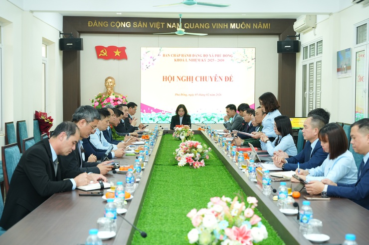 BAN CHẤP HÀNH ĐẢNG BỘ XÃ PHÙ ĐỔNG TỔ CHỨC HỘI NGHỊ CHUYÊN ĐỀ CÔNG BỐ QUYẾT ĐỊNH CHỈ ĐỊNH CÁN BỘ- Ảnh 1.