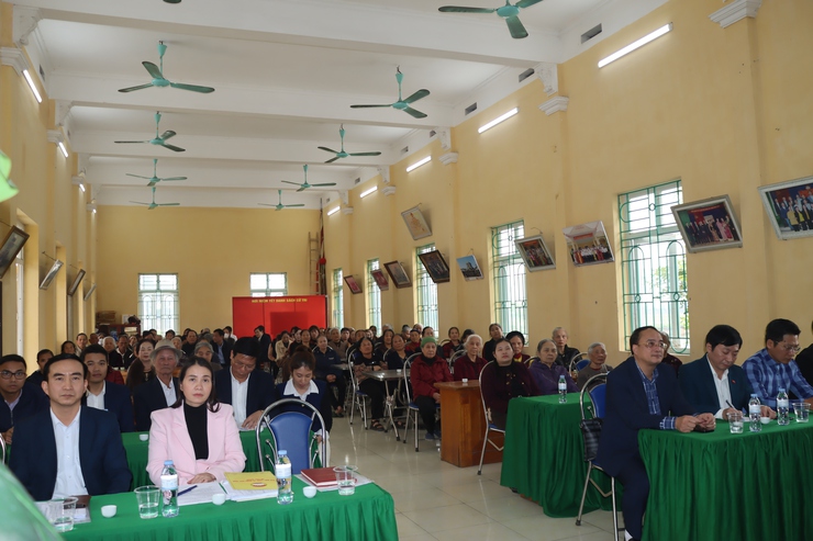 Hội nghị lấy ý kiến nhận xét và tín nhiệm của cử tri nơi cư trú đối với những người ứng cử đại biểu HĐND các cấp tại thôn Phú Mỹ- Ảnh 2.