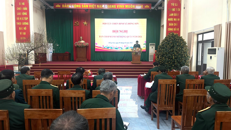 Hội CCB xã Hồng Sơn triển khai các hoạt động Tết Nguyên đán Bính Ngọ, tặng quà cho hội viên có hoàn cảnh khó khăn và phát động phong trào thi đua năm 2026- Ảnh 1.