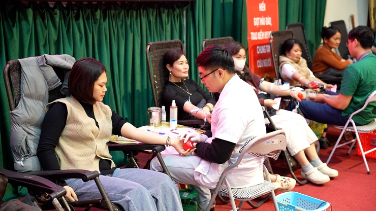 UBND xã Dương Hòa tổ chức Lễ hội Xuân Hồng “Trao giọt máu hồng - Tặng niềm tin sống”- Ảnh 5.