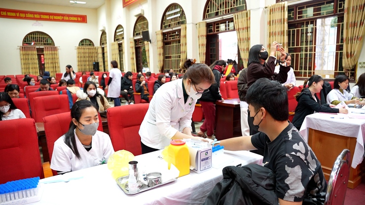 UBND xã Dương Hòa tổ chức Lễ hội Xuân Hồng “Trao giọt máu hồng - Tặng niềm tin sống”- Ảnh 3.