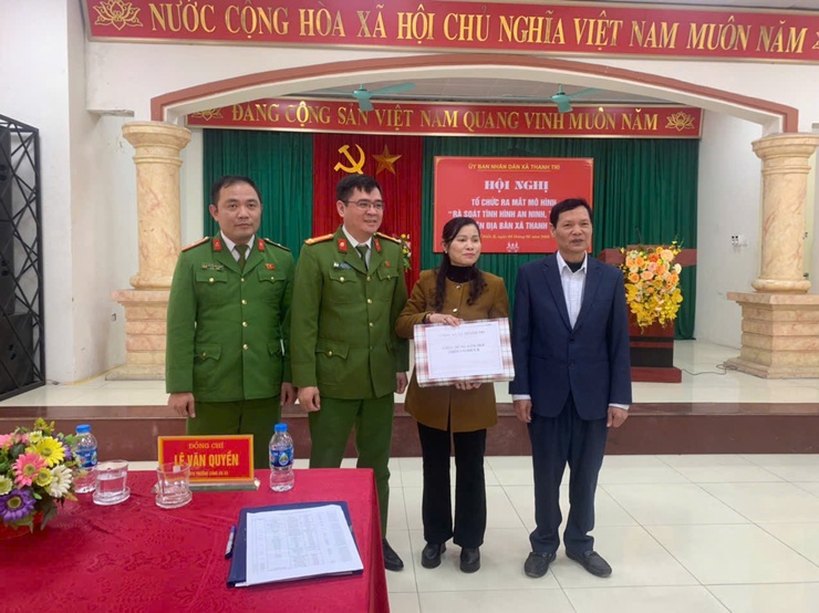 XÃ THANH TRÌ RA MẮT ĐIỂM MÔ HÌNH “RÀ SOÁT TÌNH HÌNH AN NINH, TRẬT TỰ” TẠI THÔN CỔ ĐIỂN B- Ảnh 5.