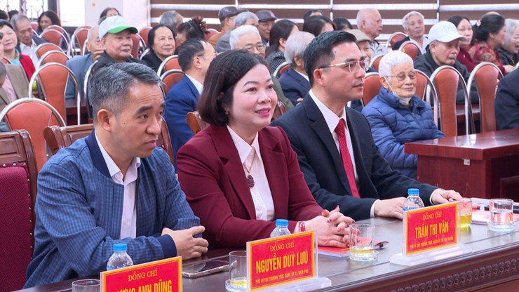 HỘI NGHỊ GẶP MẶT CÁN BỘ LÃNH ĐẠO, CHUYÊN VIÊN
HUYỆN THANH TRÌ (CŨ) NHÂN DỊP XUÂN BÍNH NGỌ 2026 - Ảnh 1.