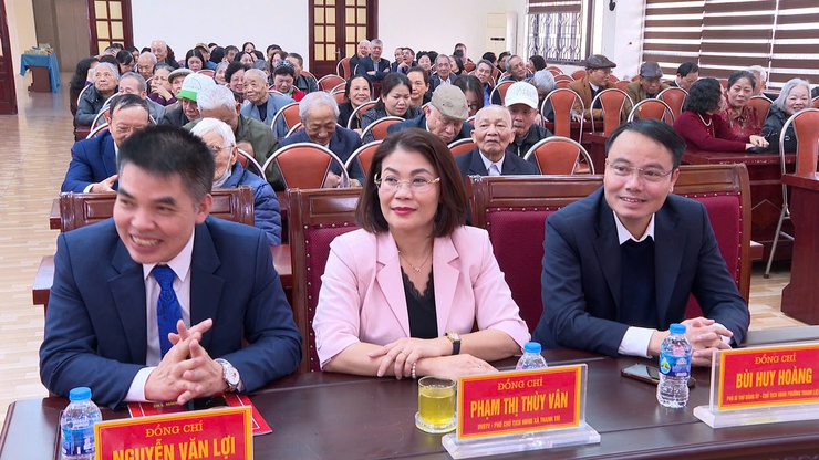 HỘI NGHỊ GẶP MẶT CÁN BỘ LÃNH ĐẠO, CHUYÊN VIÊN
HUYỆN THANH TRÌ (CŨ) NHÂN DỊP XUÂN BÍNH NGỌ 2026 - Ảnh 2.