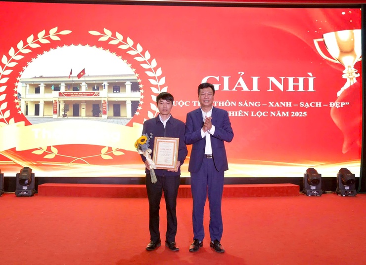 UBND xã Thiện Lộc tổ chức hội nghị tổng kết cuộc thi "Thôn sáng - xanh - sạch - đẹp" năm 2025- Ảnh 10.